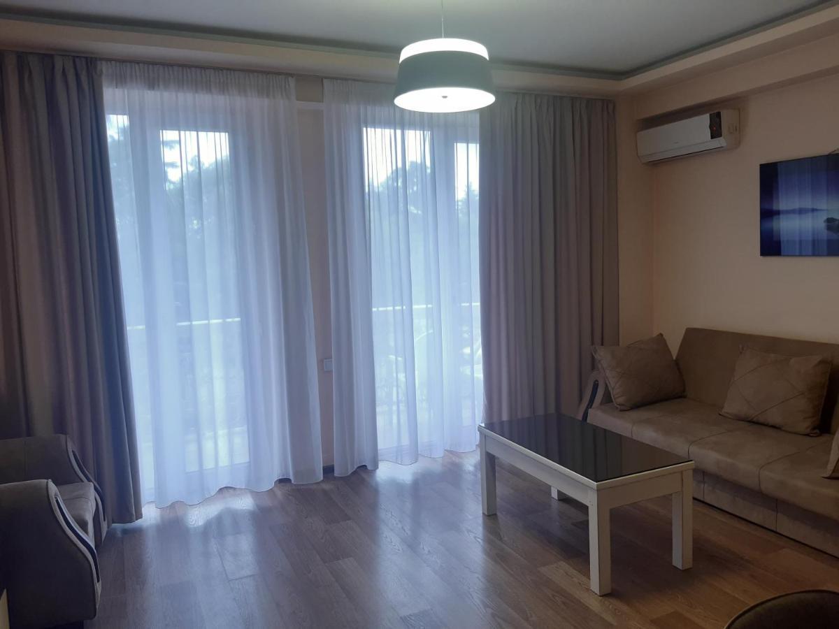Batumi Apartment In Front Of Sheraton Kültér fotó