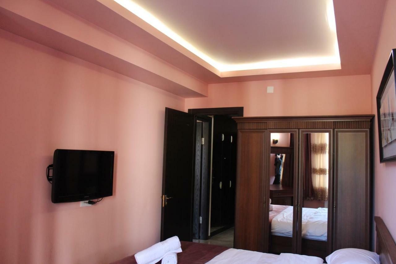 Batumi Apartment In Front Of Sheraton Kültér fotó