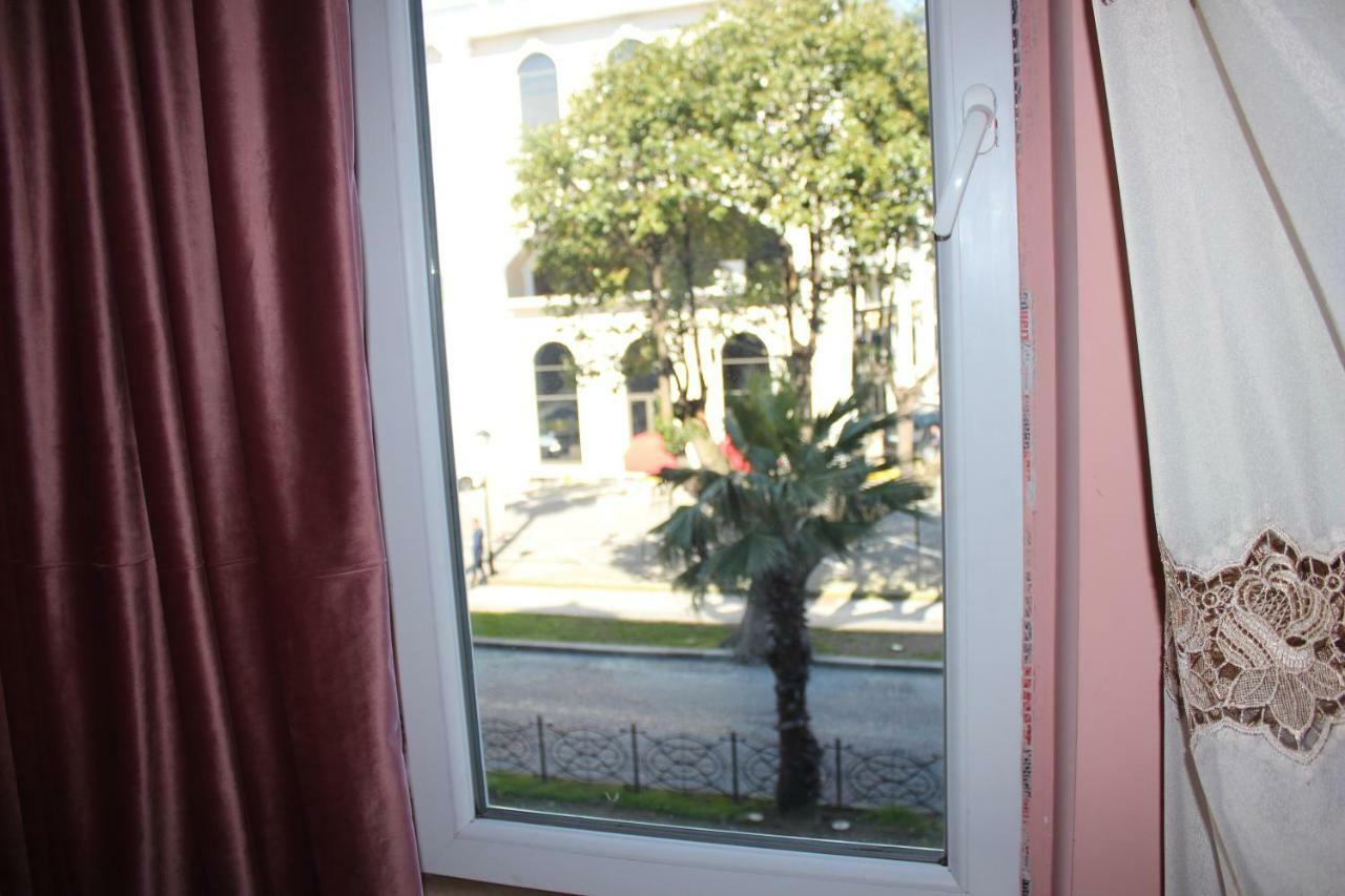 Batumi Apartment In Front Of Sheraton Kültér fotó