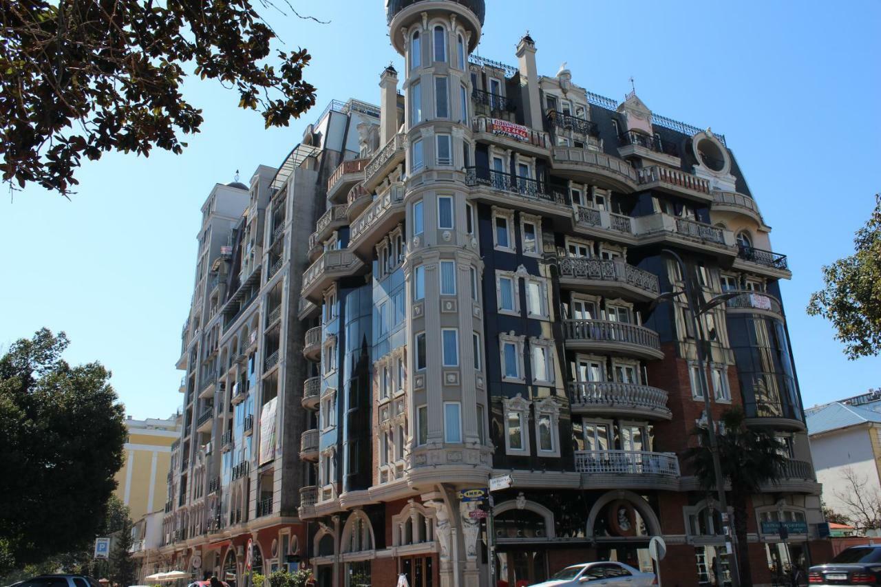 Batumi Apartment In Front Of Sheraton Kültér fotó