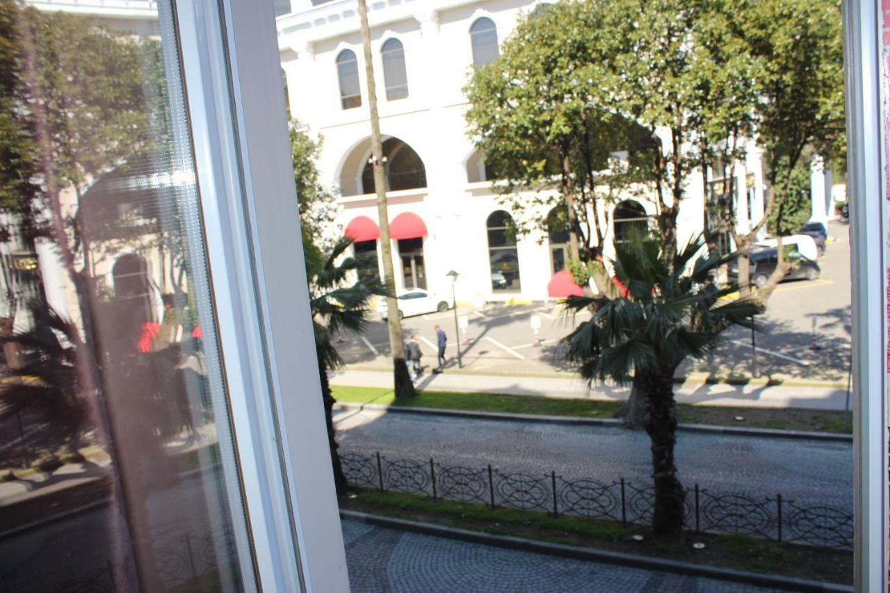 Batumi Apartment In Front Of Sheraton Kültér fotó